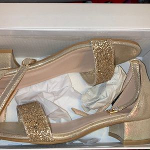 New in box girls heels